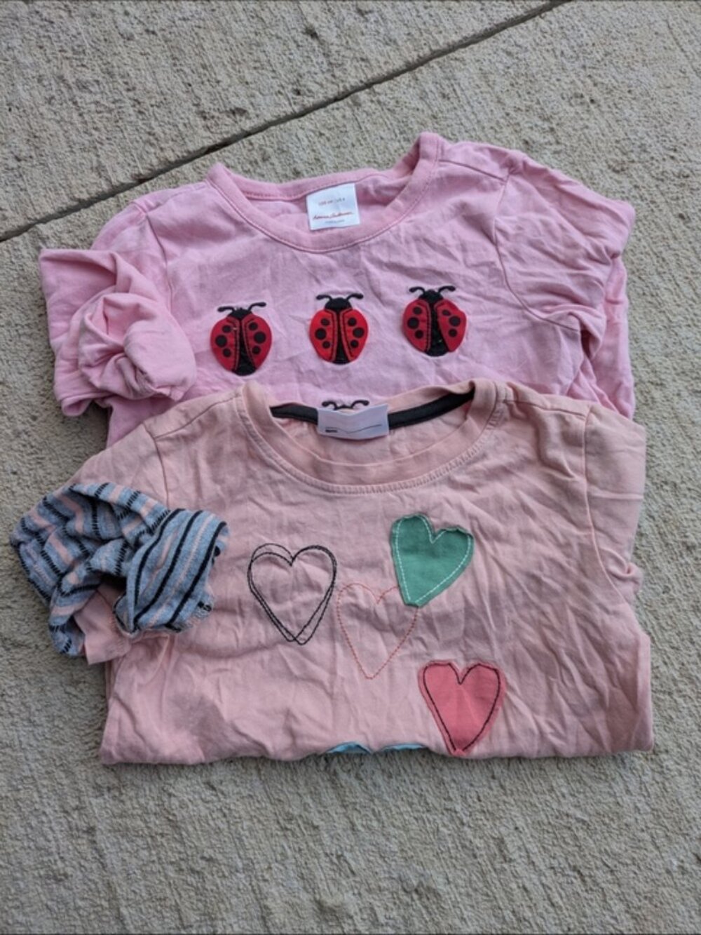 Hanna Andersson Bundle (2) Long Sleeve Shirts Ladybugs/Hearts Size 4